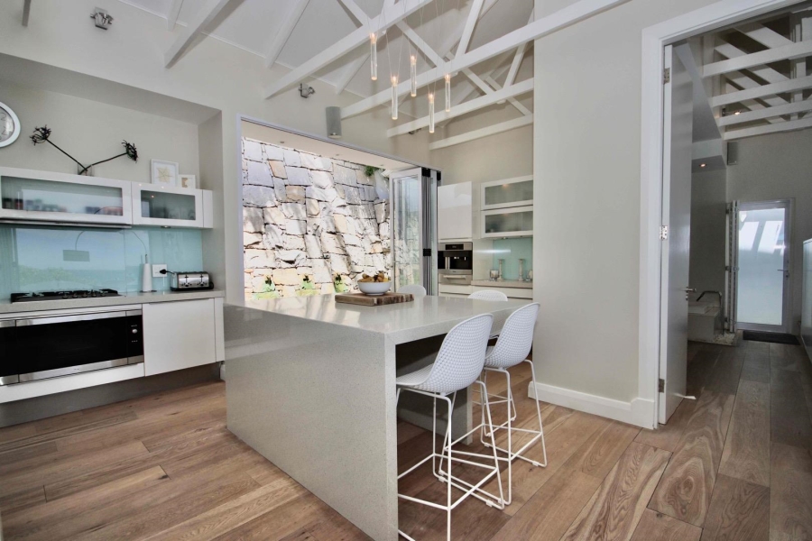 4 Bedroom Property for Sale in Clifton Western Cape